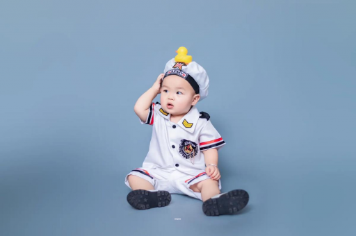 海门宝宝老摇头怎么回事